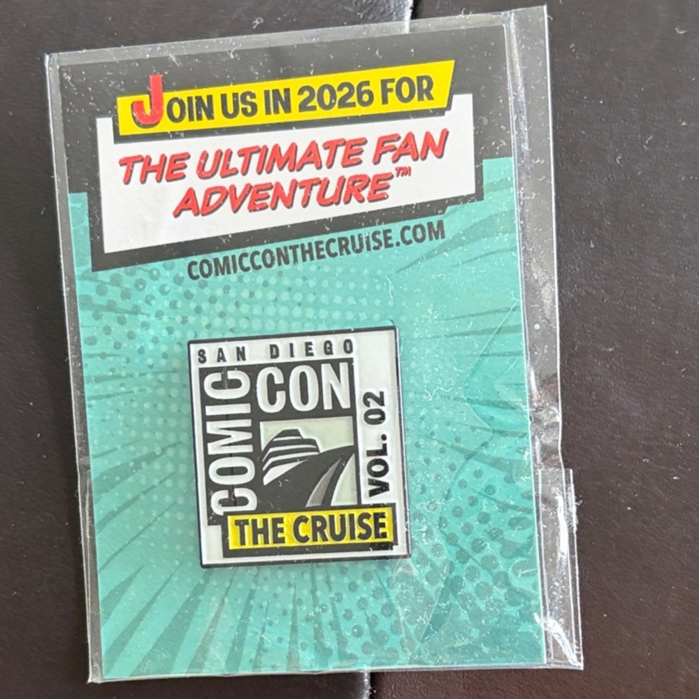 Comic Con The Cruise Pin - Black and White